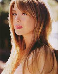 She is of italian (from her paternal grandfather), irish, and some english, ancestry. Ellen Pompeo Friends Central Fandom