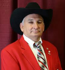 MEET YOUR STATE LEADERS 🤠 This week's #FarmerFriday is Coffee County  cattleman and Alabama Cattlemen's Association President-Elect Larry Reeves.  Over the course of 40 years, Basin, Alabama native Larry Reeves has worked