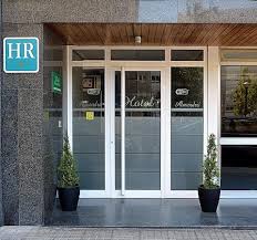 Todoespaña all about spain todo sobre españa acampa vacaciones en la naturaleza semana santa en sevilla feria de sevilla feria de jerez carnaval de cádiz guía de san fermin listado de todos los pueblos por provincias andalucía guía turística de andalucía descubrir andalucía ayuntamiento de sevilla. Hotel Almendra Bewertungen Fotos Preisvergleich Ferrol Spanien Tripadvisor