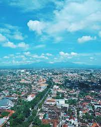 Apakah Musim Kemarau Telah Tiba Kalau Di Indonesia Itu Musim Terbaik Buat Jalan Jalan Musim Kemarau Kayak Gini Kan Ya Jadi Pemandangan Kota Pemandangan Kota