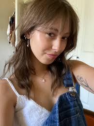 Hello! I'm Codey and I am looking for a room to move into