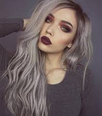 طريقة صبغ الشعر اشقر رمادي زيتوني طريقة صبغ الشعر اشقر رمادي زيتوني Grey Hair Looks Grey Ombre Hair Hair Styles
