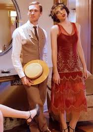 Perfect 1920s Fashion Look For Both Men And Women Casual Brown Suit And Boater Hat Great Gatsby Fashion 1920s Fashion Women 1920s Fashion