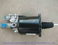 Sinotruk Wg9725230041/2 Clutch Booster Cylinder for HOWO ...