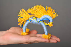 2 500 000 hand made items. Madeheart Com