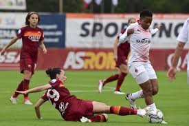 Alle 15 le giallorosse di elisabetta bavagnoli scendono in campo nella sfida di alta classifica contro le rossonere. Roma Femminile Il Pari Col Milan E I Segnali Per La Finale Di Coppa
