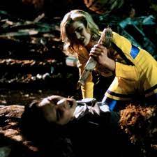 Buffy summers (kristy swanson) has the lifestyle any young woman could want. Buffy The Vampire Slayer Buffy VanÄƒtoarea De Vampiri 1992 Film Cinemagia Ro