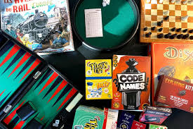 Il y a les incontournables, et les nouveautés qui amusent les rien de tel qu'un jeux de société pour occuper les enfants et réunir toute la famille, quelles que soient les générations. Plein De Jeux De Societe Pour Jouer Entre Amis Ou En Famille Moncoeurbelleville