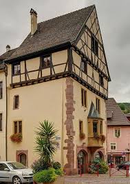 Photo Du Monument Historique Maison Ehrhard Situe A Thann Maison Alsacienne Maison Facade Maison