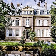Découvrez des annonces immobilières de petits châteaux à vendre. Petit Chateau French Manoir Chateau France Paris Chateaux Mansion Millionaire Le Manoir Manoir Paris Chateau