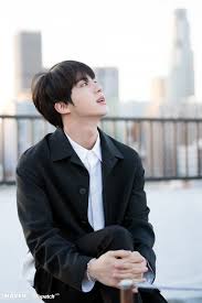 防彈少年團 多圖 世界第一美男v jin現身bts展覽八月開幕 香港01 韓迷 kim seokjin jin jin bts
