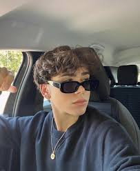 Aaron Corona (ac53238)