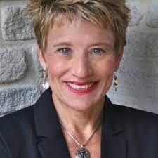 Shelly Grimsley's Instagram, Twitter & Facebook