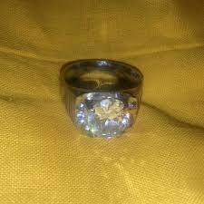 Batu serai putih saiz besar. Batu Serai Asli Putih Hobbies Toys Collectibles Memorabilia On Carousell