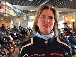 As a member of the people's party for freedom and democracy (volkspartij voor vrijheid en democratie) she was an mp from 17 june 2010 until 1 july 2014. Minister Iedereen Moet Een Keer Een Motorrit Meemaken