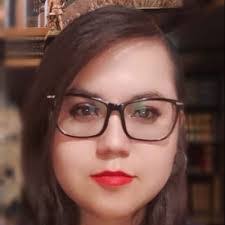 Roxana Giron's Instagram, Twitter & Facebook