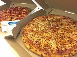 Feta and parmesan cheeses are used on the gourmet pizzas. Whose Pizza Is Better Domino S Or Pizza Hut Quora