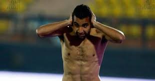 ويكشف سر تواجد مؤمن زكريا بنادي الزمالك يوم الثلاثاء، اللاعب اضطر الى للذهاب من أجل الحصول علي باقي مستحقاته من مجلس الإدارة برئاسة رئيس الزمالك. Ù…Ø¤Ù…Ù† Ø²ÙƒØ±ÙŠØ§ ÙŠØ¤Ø§Ø²Ø± Ø§Ù„Ø£Ù‡Ù„ÙŠ Ø£Ù…Ø§Ù… Ø§Ù„Ø²Ù…Ø§Ù„Ùƒ ÙÙŠ Ø¨Ø±Ø¬ Ø§Ù„Ø¹Ø±Ø¨ Ø§Ù„ÙŠÙˆÙ… Ø§Ù„Ø³Ø§Ø¨Ø¹