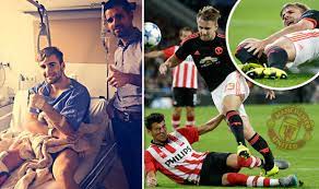 Shaw, 25, will be missing for at least a month as ole gunnar solskjaer was fuming after losing. Manchester United Star Luke Shaw Releases Statement Following Double Leg Break Nightmare Football Sport Express Co Uk