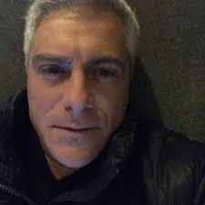 Daniel Romes's Instagram, Twitter & Facebook