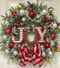 13 Diy Christmas Wreaths To Elevate The Holiday Spirit All Diy Masters Christmas Door Decorations Christmas Wreaths Diy Christmas Wreaths