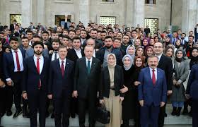 Cumhurbaşkanı başdanışmanı av.özlem zengin, habertürk televizyonu'nda didem arslan yılmaz'ın sorularını yanıtladı. Av Ozlem Zengin On Twitter Tokat Genclik Kollari Baskanimiz Mesut Akturk Ve Genclik Kollari Teskilatimizla Bugun Tbmm De Biraradaydik Cesaretiniz Azminiz Ve Her Daim Sadakatiniz Icin Gonulden Tesekkurler Gencler Hepberaber Yapacak Cok Isimiz Var