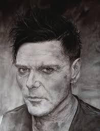 May I introduce me as one of your newest members? I live in Germany and  dear Liz Auld tries everything to let everyone here fell in LOVE with this  paint. Latest work