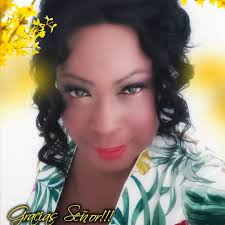 Agradezco al Todopoderoso por su amor en darme un año mas de vida...Gracias  por la familia que me dio, por los amigos, por el privilegio de aprender en  cada vivencia, de poder