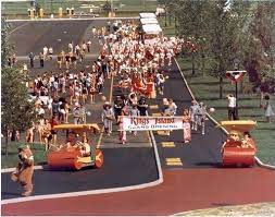 Kings Island When It Opened In 1972 Kings Island Kings Island Amusement Park Coney Island Amusement Park