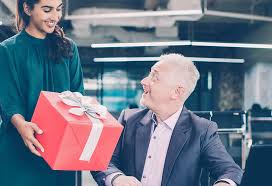 The 34 best gifts to give your boss for any occasion. 10 Best And Appropriate Gift Ideas For Your Boss