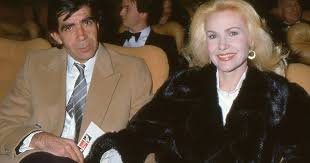 Je trouve ça intéressant de faire revenir un personnage, même brièvement, car j'estime que cela il a notamment joué dans une étrange affaire, avec gérard lanvin et michel piccoli. Michele Torr Et Le Pere De Ses Enfants Jean Vidal Qui Endettera Le Couple A Hauteur De 5 Millions De Francs Puretrend