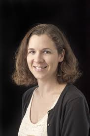 Ellen Lamont's Instagram, Twitter & Facebook