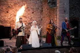 Reminding people of the most important codes of conduct in these modern plague times. Jordbrand Pa Medeltidsveckan 2021 S T Nikolai Ruin Valdemarsvik August 10 2021 Allevents In