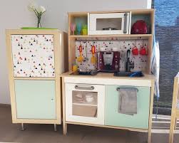 Ikea Kinderkuhlschrank Selber Bauen Passend Zur Kinderkuche Kinderkuhlschrank Ikea Spielkuche Ikea Kinderkuche
