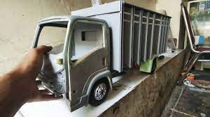 Miniatur truk isuzu giga dari kayu, pola miniatur truk isuzu giga, miniatur truk isuzu nmr 71, ukuran miniatur truk skala 20 related image with cara membuat kabin miniatur truk giga mbois. Miniatur Truk Isuzu Giga Truk Kardus Miniature Truck