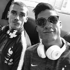 Raphaël s'exprime sur le nouveau système de jeu en équipe de france, avec notamment la défense à 3 : The Polo Grey Melange Raphael Varane On His Post Instagram Spotern