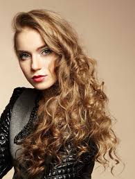 How To Do Easy Party Hairstyles For Long Curly Hair With Difficult Hair Curly Hair Styles Easy Hair Styles Curly Hair Styles