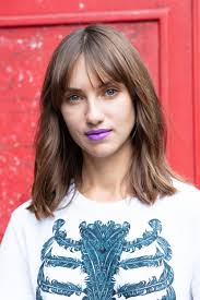 Although bangs for thin hair can tend to be limp or try to fly away the right cut will give you face flattering fringe that works with your hairstyle for thin hair. Bangs For Fine Hair Types In 2021 10 Top Looks All Things Hair Us