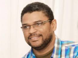 Rally Departs Downtown