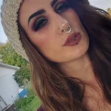 Annie Hannah (ihateyougoaway2)