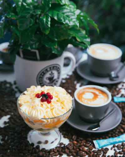 Gradska - Deliziosa e preparata con amore. ♥️ #kavana #kavanaromana #romana #kava #coffee #coffeeandcake #cake #sweet #makarska #makarskariviera |. Facebook