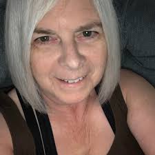 Years ago when Marc opened Pineapple Pete's in the Southgate shopping  center I went for a visit & took lots of photos to help him grow his  business. Today I heard the