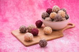 To complement our range of snack vending machines we offer a large selection of popular snacks, confecitonery and crisps to keep them fully replenished. 25 Healthy Snacks That Are Fast Easy Kayla Itsines