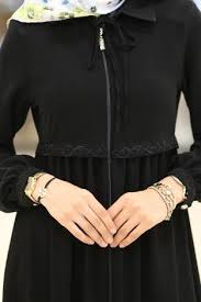 Modasena Nakisli Tesettur Robali Ferace Modelleri Moda Tesettur Giyim Moda Moda Stilleri Giyim