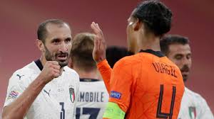 Poncotempo, grandissimo tifoso indonesiano di giorgio chiellini, ha realizzato questa canzone per il suo idolo. Chiellini Could Still Teach Defenders A Thing Or Two Says Italy Boss Mancini