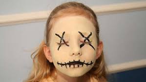 Die Lebendige Voodoo Puppe Fur Halloween So Einfach Ist Sie Selbstgemacht Puppe Kostum Halloween Kostume Selbstgemacht Halloween Kostum Selber Machen