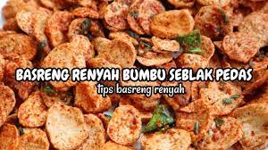 Masukkan juga batagor kering dan siomay kering setelah basreng Cara Membuat Basreng Renyah Pedas Basreng Bumbu Daun Jeruk Pedas Youtube