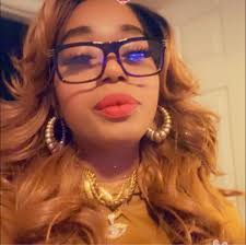 Do y'all agree with #iggyazalea? 🤔 She says that you're not even supposed  to ask for the check 👀