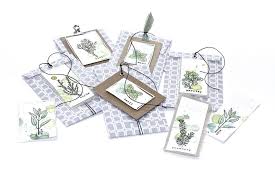 Das Neue Challengethema Fur August G A R T E N Zum Verschenken Gibt Es Diesen Monat Kleine Aufgepimmte Samentutchen Das Neue Ste Verschenken Hero Arts Blog