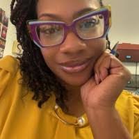 Qiana White's Instagram, Twitter & Facebook